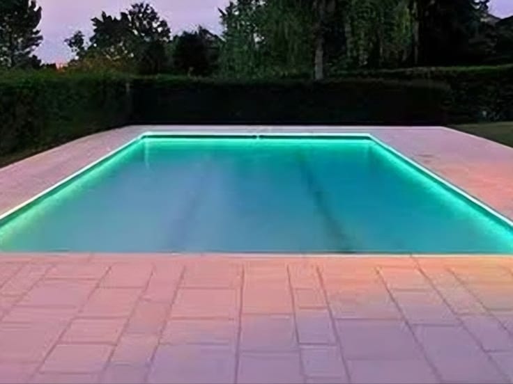 Luces Perimetral RGB IP68 para Piscinas (el metro)