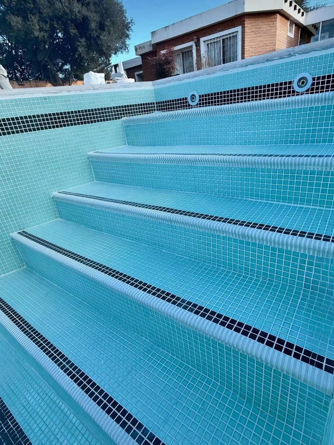 Bordes para piscina Tessel ( el metro lineal)