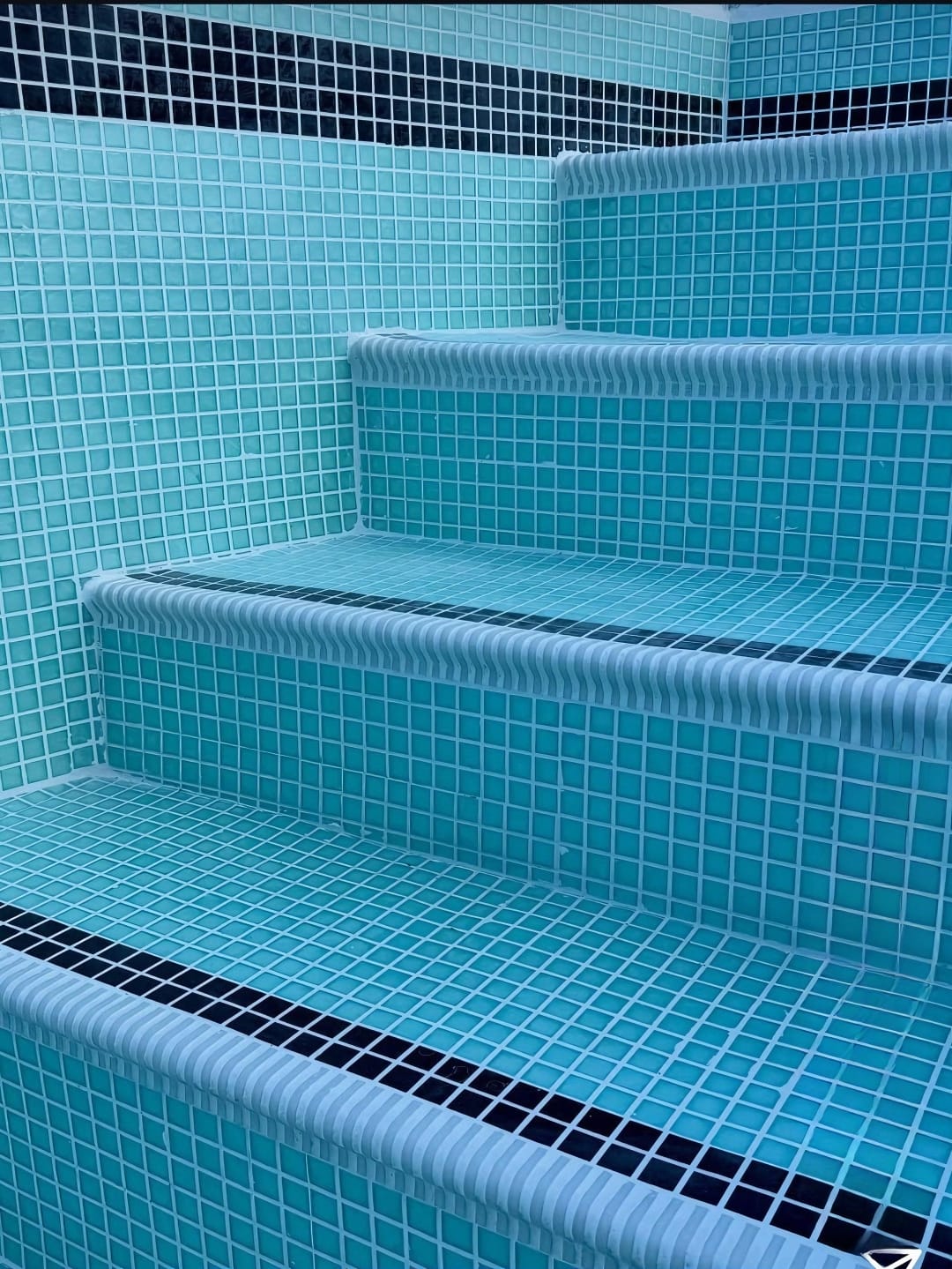 Bordes para piscina Tessel ( el metro lineal)