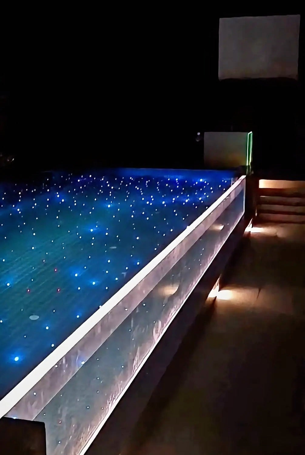 Acrílico Estructural para Piscinas de Alta Gama (200 cm x 80 cm x 7 cm)
